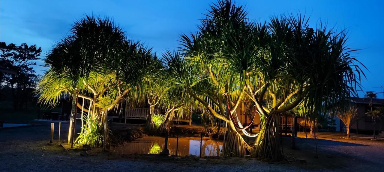 Tamteh Homestay Ayer Hitam Exterior foto