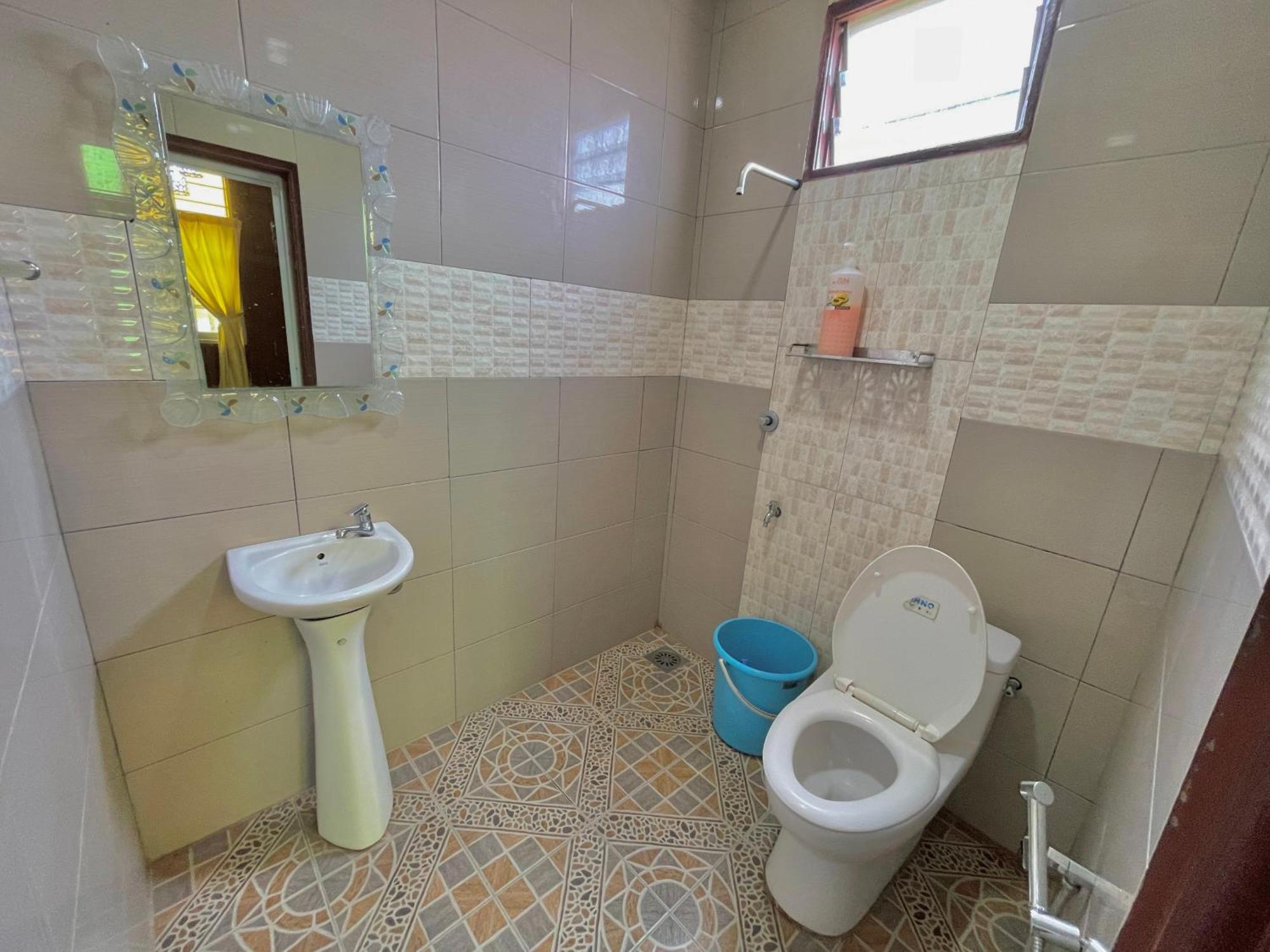 Tamteh Homestay Ayer Hitam Exterior foto